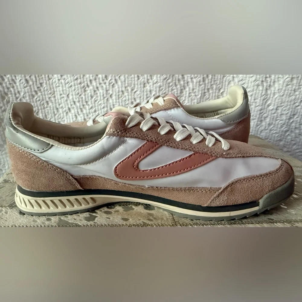 Tretorn retro style